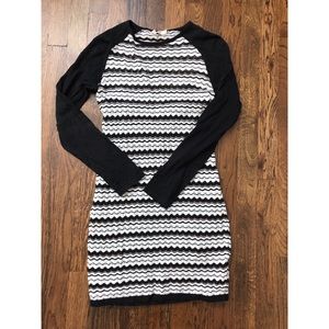 Trina Turk Black & White Knit Sweater Dress SMALL